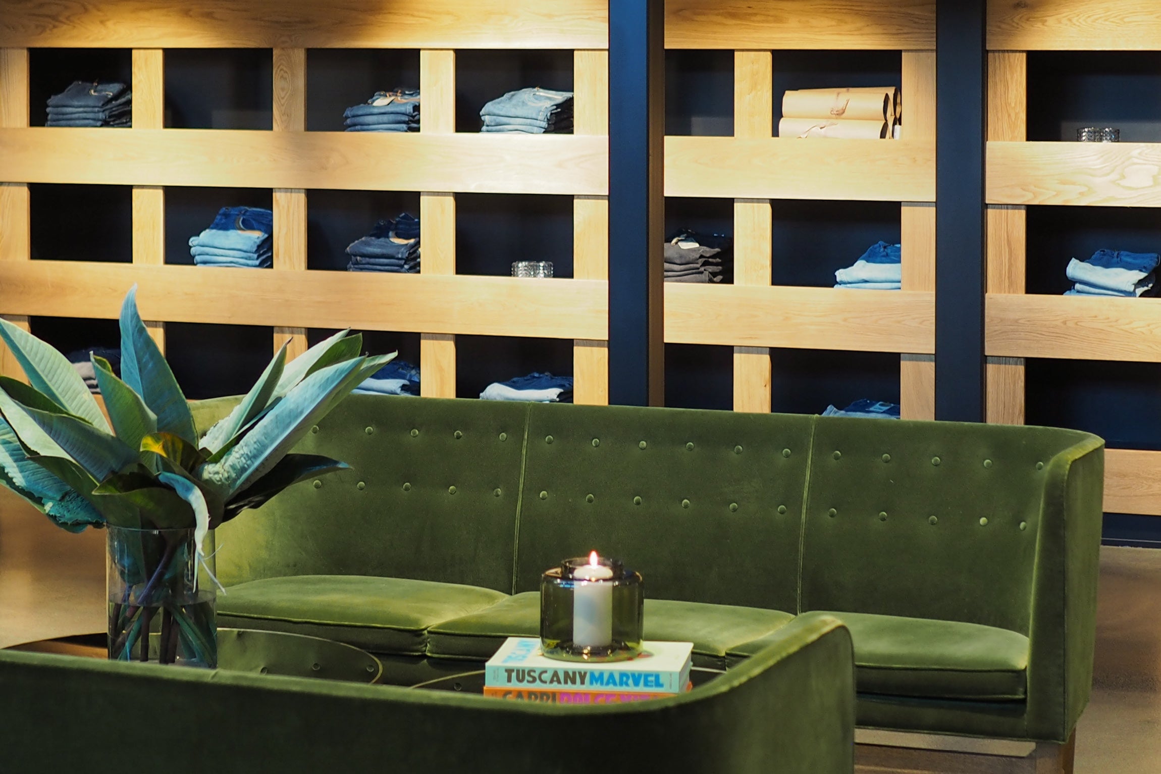 New office, new showroom!