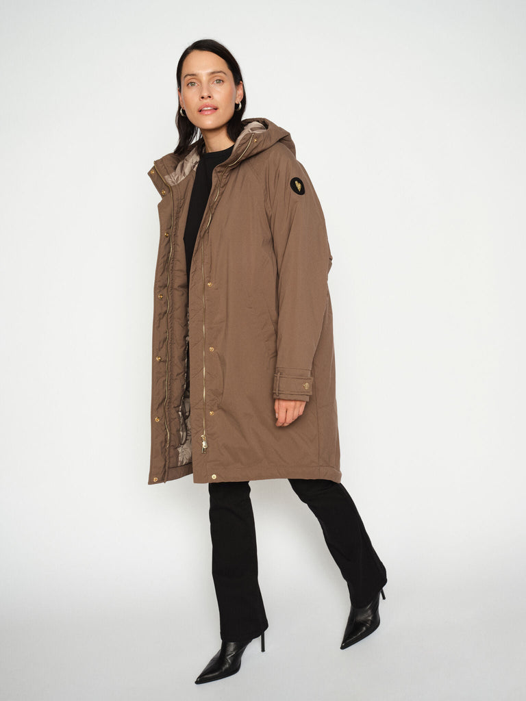 Modelshot / Chocolate Chip / Detail