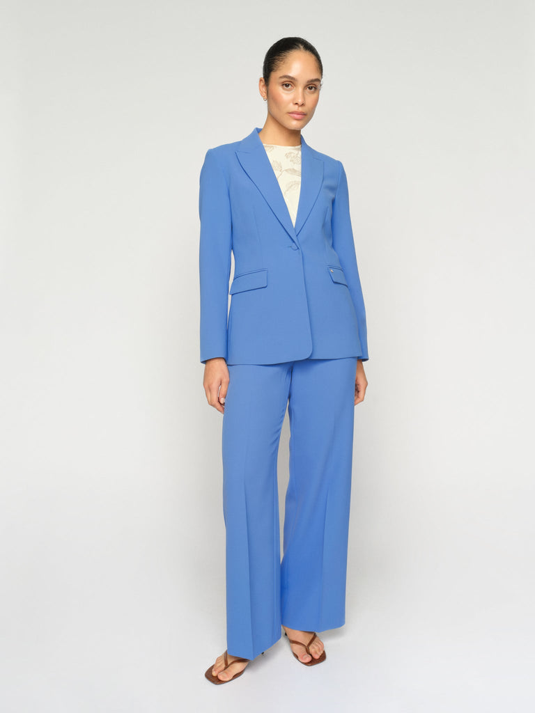 Modelshot / Ultramarine / Detail