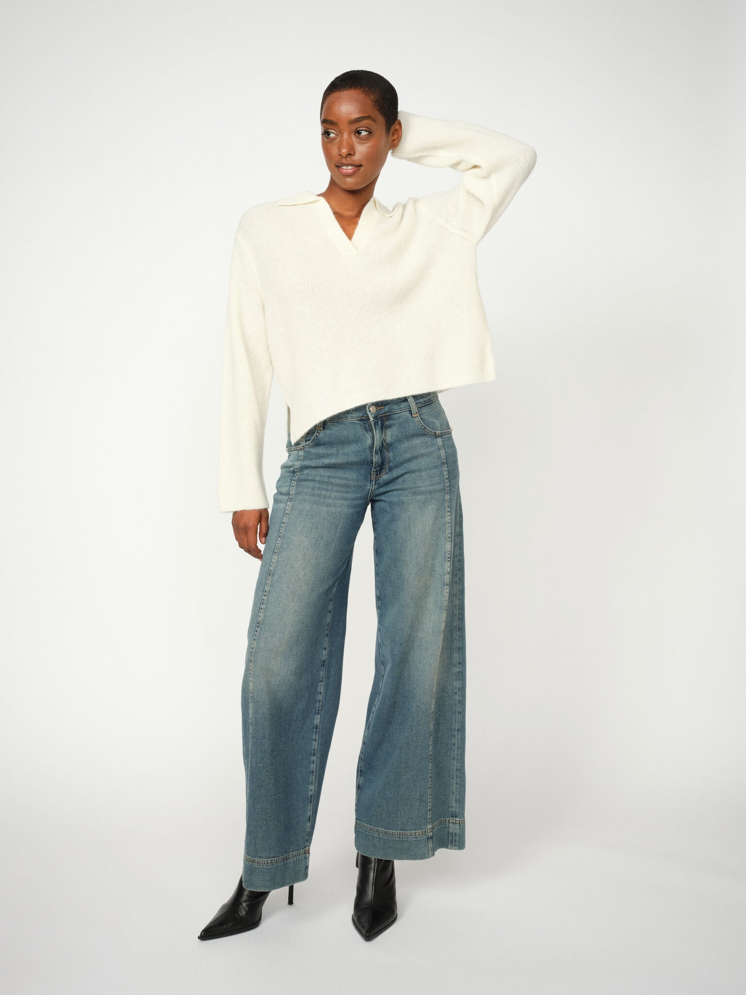 Modelshot / Vintage Blue / Detail