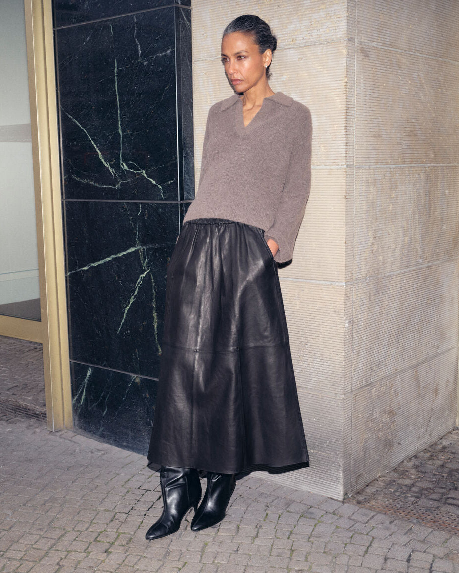 Modelshot / Black / Detail