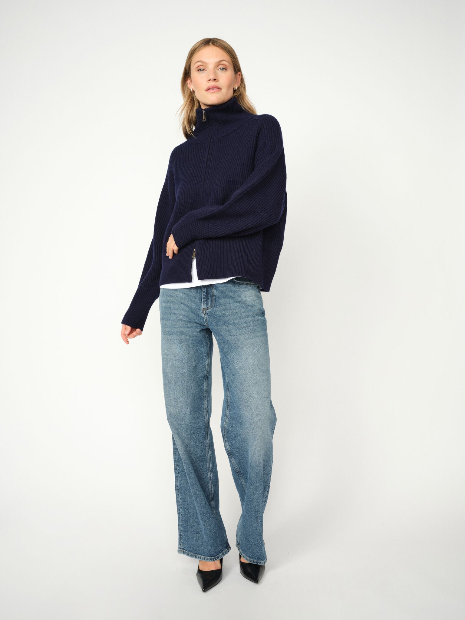 Modelshot / Maritime Blue / Detail