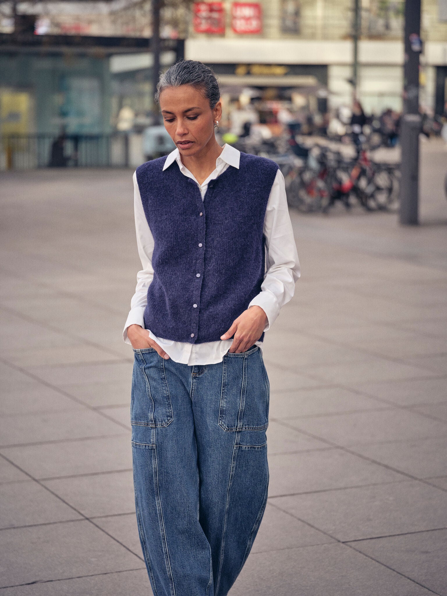 Modelshot / Maritime Blue / Detail