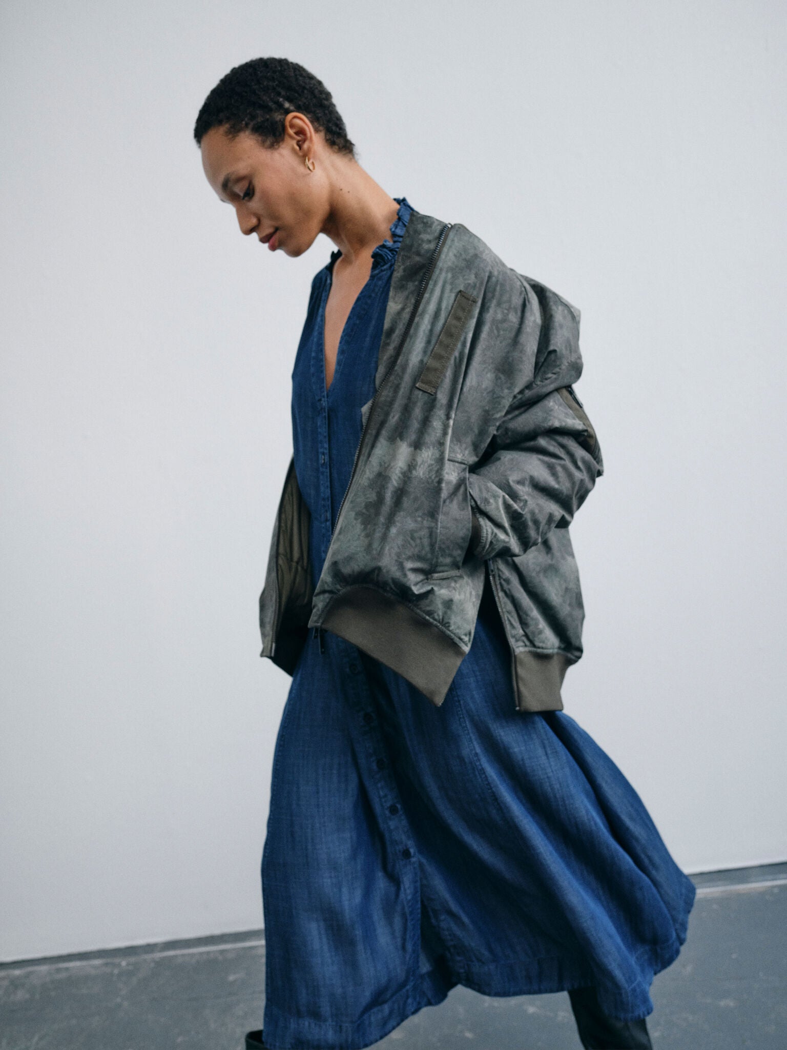 Modelshot / Olive Night / Detail