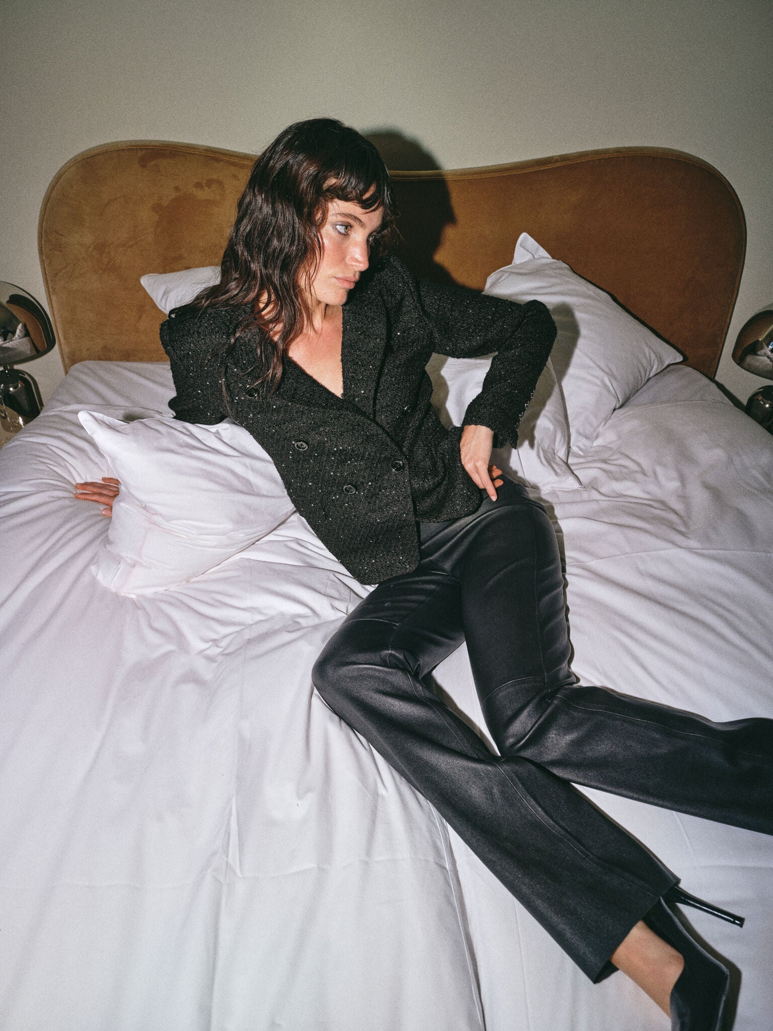 Modelshot / Black / Detail