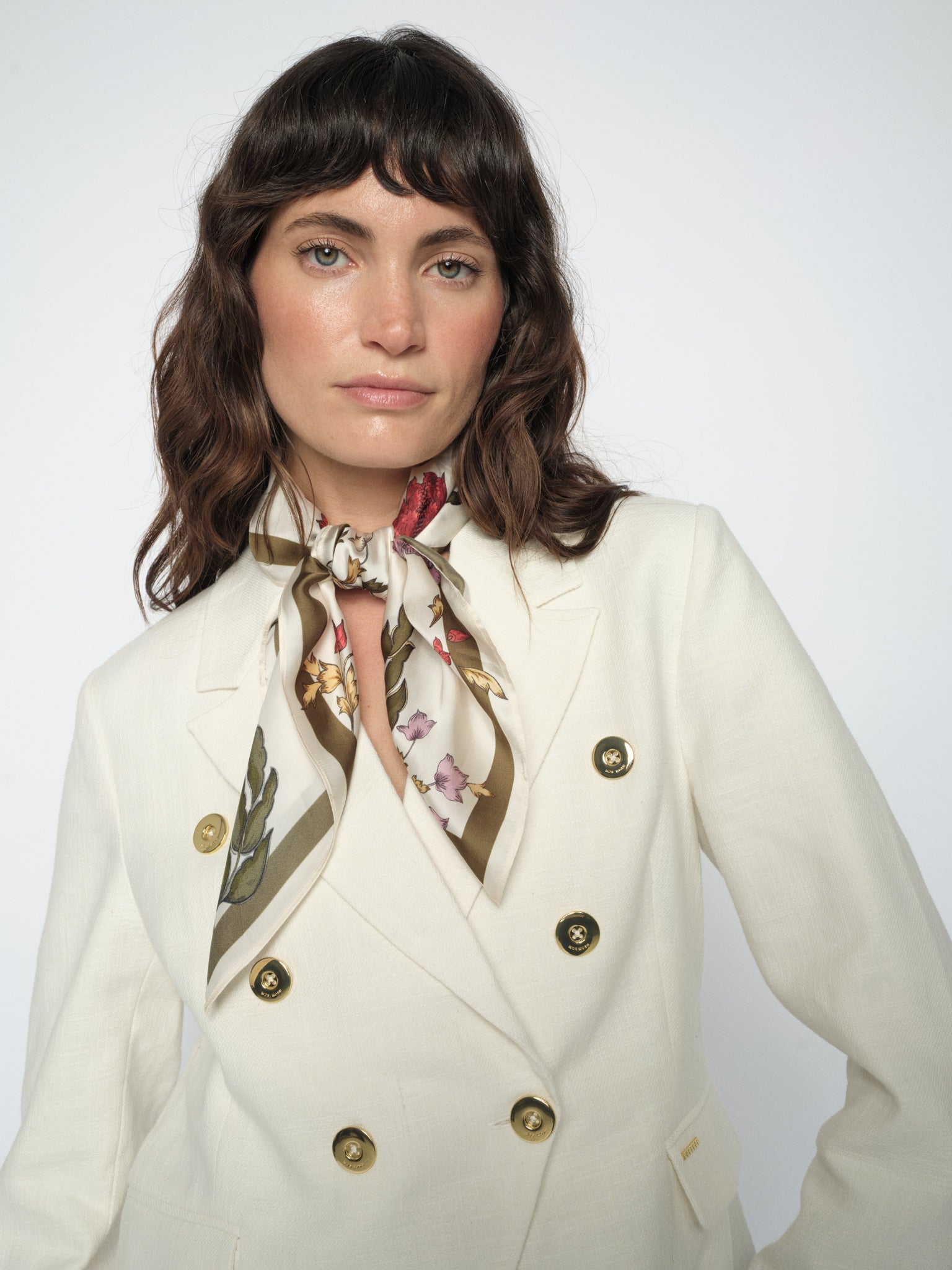 Modelshot / Ecru / Detail