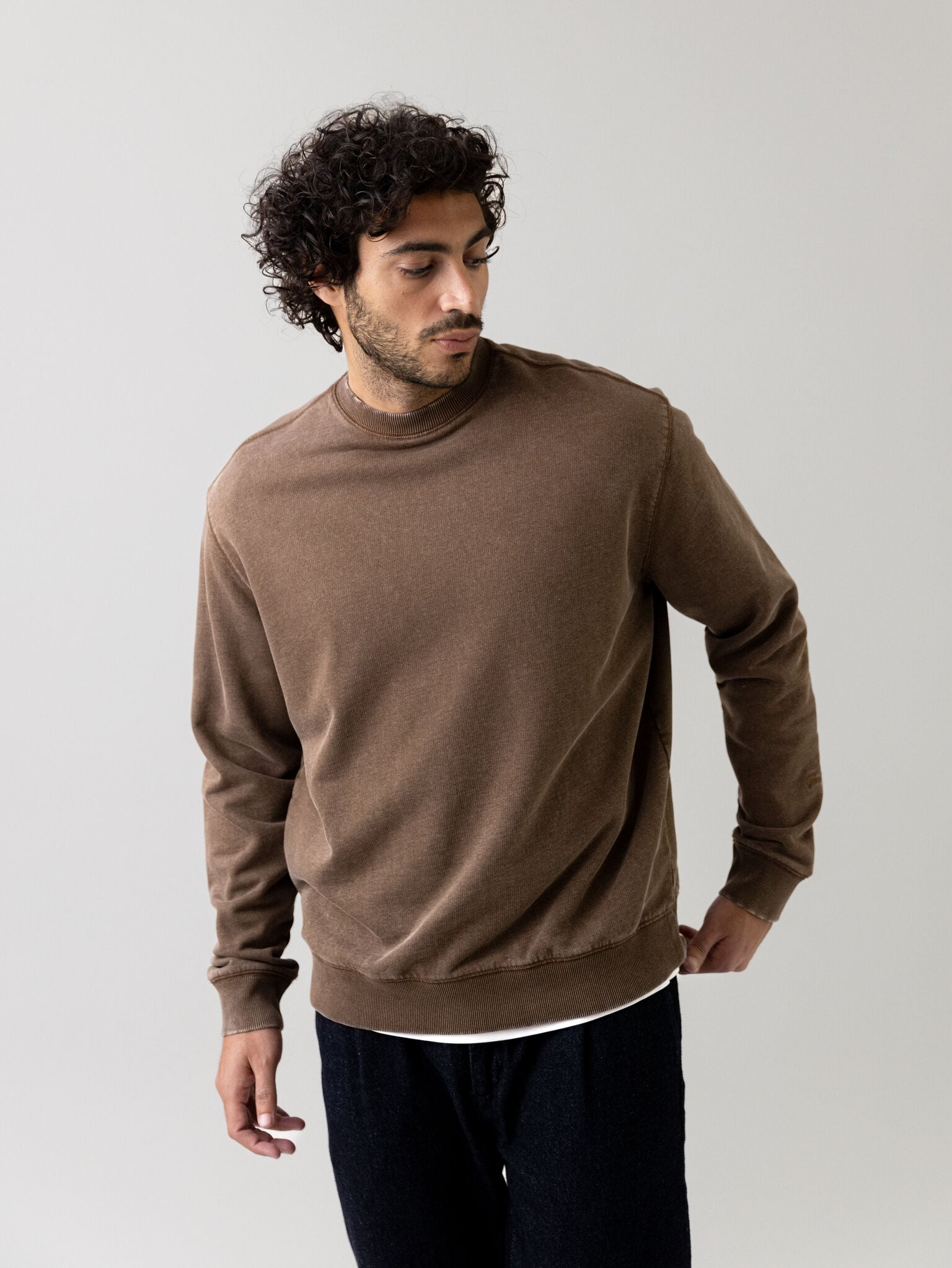 Modelshot / Chocolate Brown / Detail