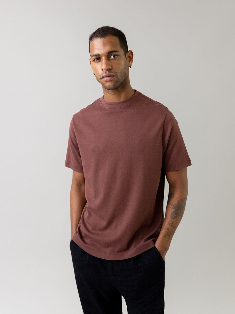 Modelshot / Bitter Chocolate / Detail