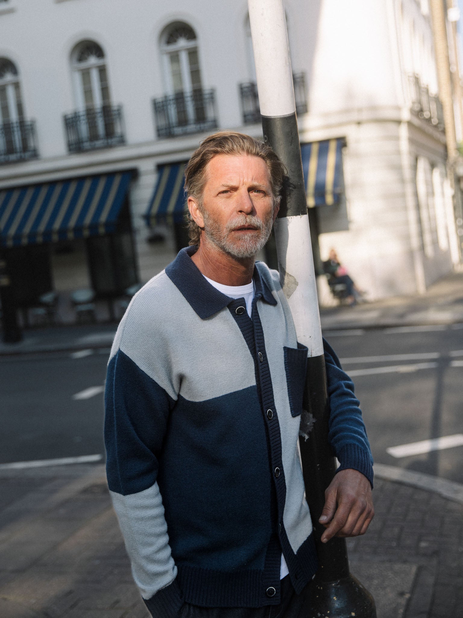 Modelshot / Grey / Detail