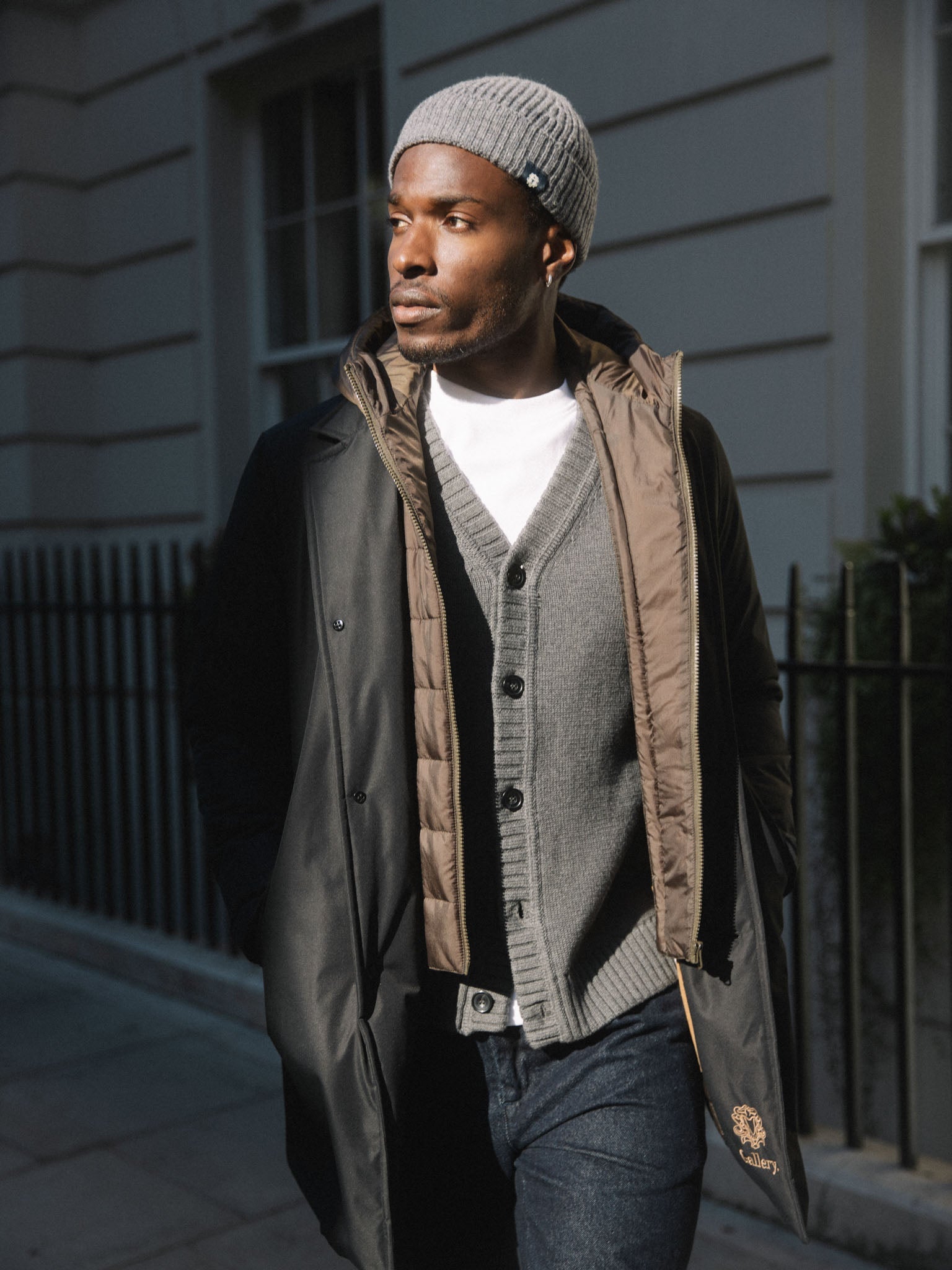 Modelshot / Black / Detail