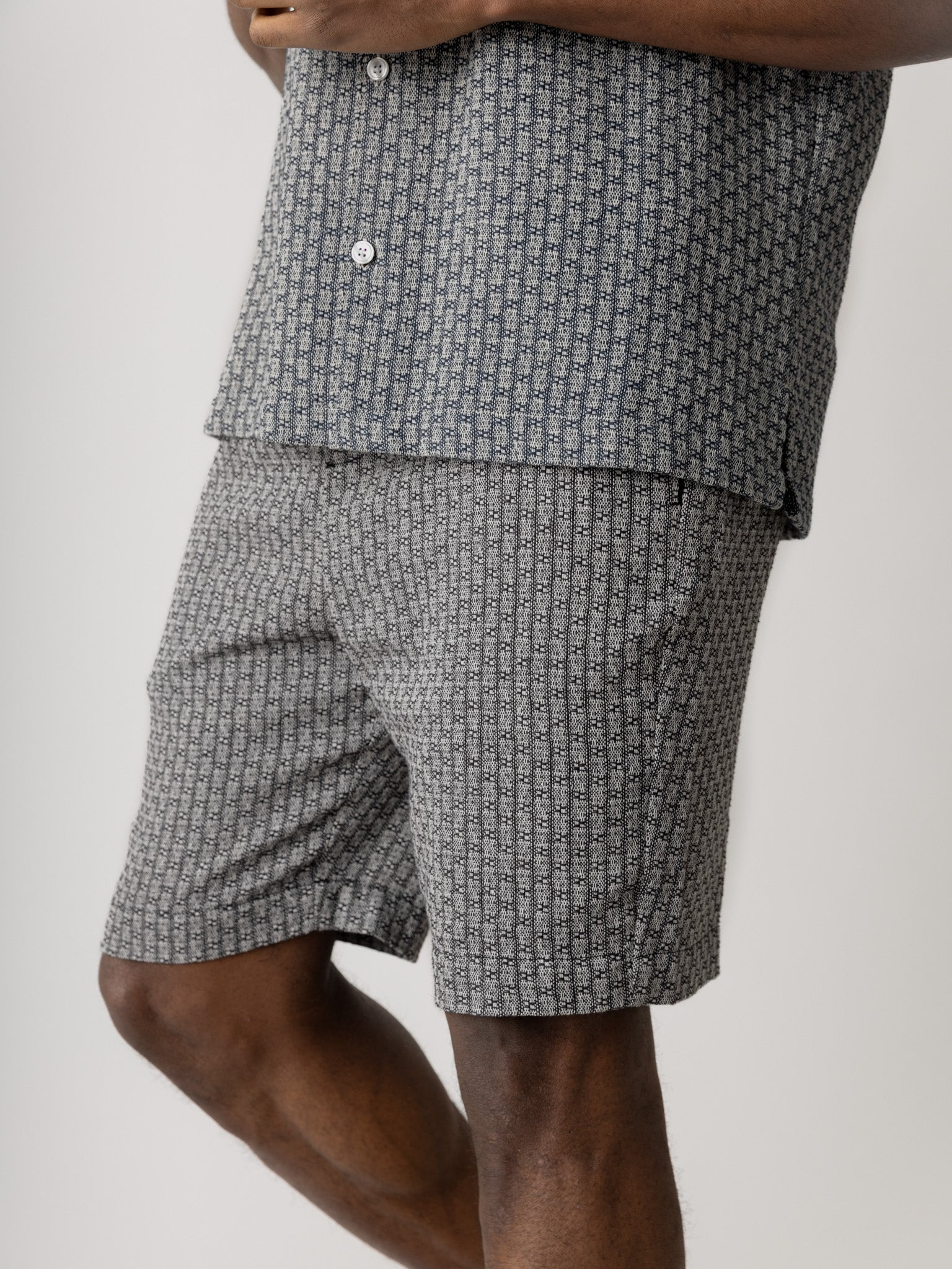 Modelshot / Salute Navy / Detail