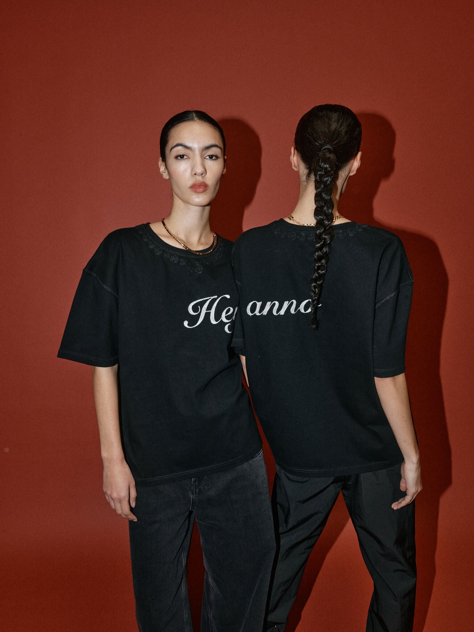 Modelshot / Black / Detail